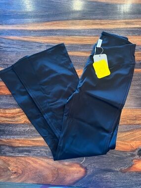 Lemon Black Leggings with Mid-Rise Waist